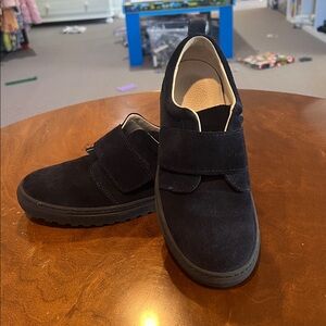 Boys Jacadi blue suede shoes with velcro closure size 35